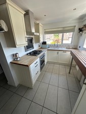 ✨ Complete Magnet Shaker Kitchen with Appliances (Excl. Dishwasher) – Excellent 