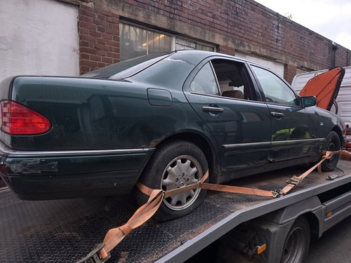 Mercedes w210 e230 - e230, petrol