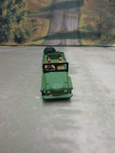 Dinky toys 674 austin champ - 674,