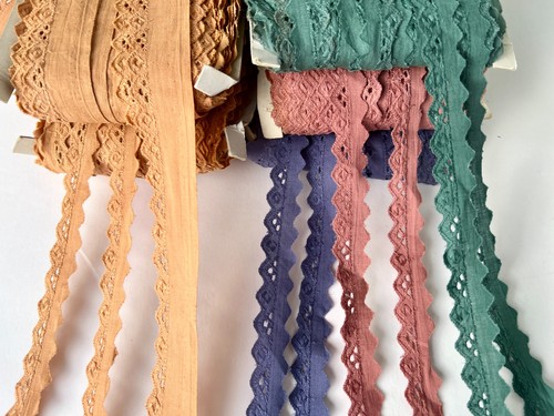 Yards vintage broderie - 3,