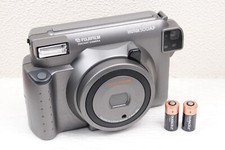 FUJIFILM INSTAX 500AF CAMERA - FILM TESTED - WORKING - SOME DAMAGE *PLEASE READ*