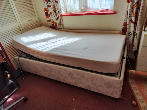 Electric bed single - electric, owned