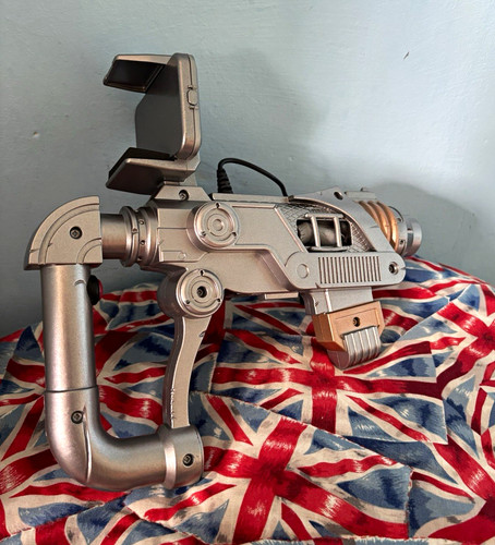 Doctor who collectable toy - doctor,