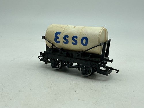 B5943 hornby white esso - b5943,