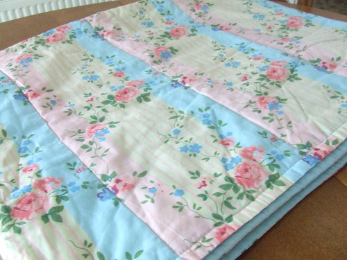 Vintage single size laura - ",