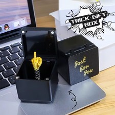 Funny Christmas Prank Gift Box – Middle Finger Surprise Toy Office Desk Home Dec