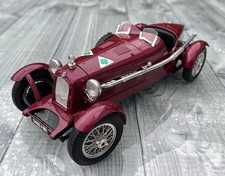 Bburago Alfa Romeo 8C 2300 Monza 1931 Metallic Burgundy Diecast 1:18 Scale 3014