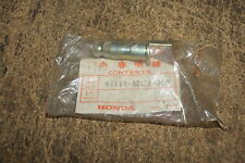 HONDA GENUINE XL500R XL500 R FRONT BRAKE PLATE SHOES CAM 45141-MC4-000 NOS