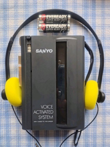 Serviced sanyo 1115 mono - serviced,