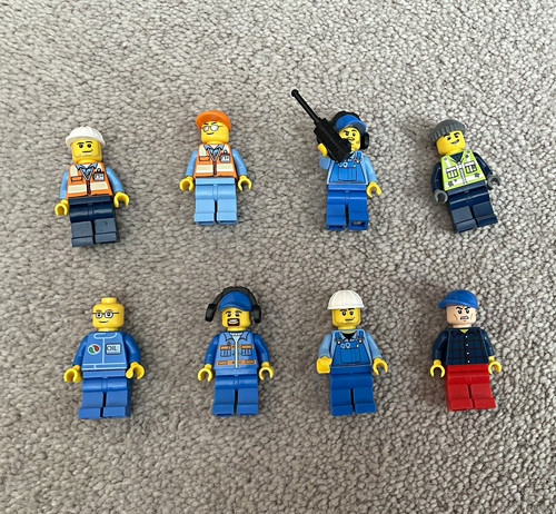Lego city minifigures lot - lego,