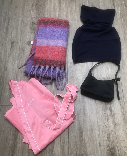 Bundle accessories bag - of,