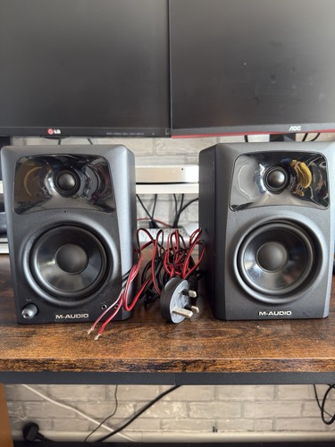 Audio av42 active - m-audio,