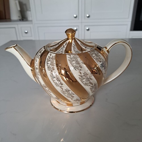 Vintage sadler gold - gold, and