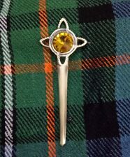 Scottish Kilt Pin Yellow Stone