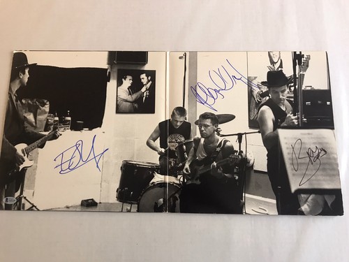 Signed record album - l@@k,