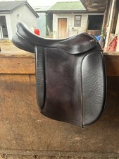 18" wide black country dressage saddle great condition 