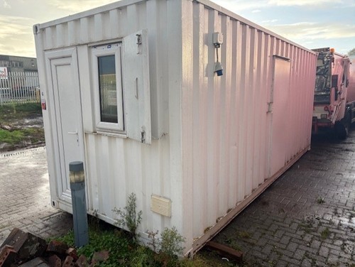 8ft accomodation cabin - 20, x