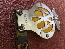 VINTAGE CAR BADGE ,( AA 