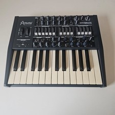 Arturia Minibrute with new knobs from Arturia and Decksaver !