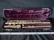 YAMAHA Flute 211SⅡ with the