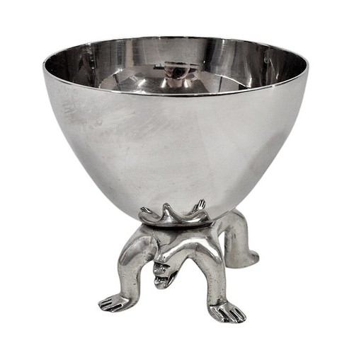 Carrol boyes supporting man - supporting,