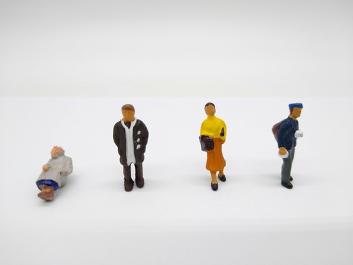 Hornby figures men ladies - men,