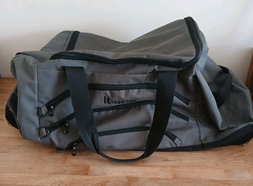 Luggage large grey wheeled - it,