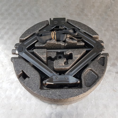 Vauxhall astra mk7 car jack - car,