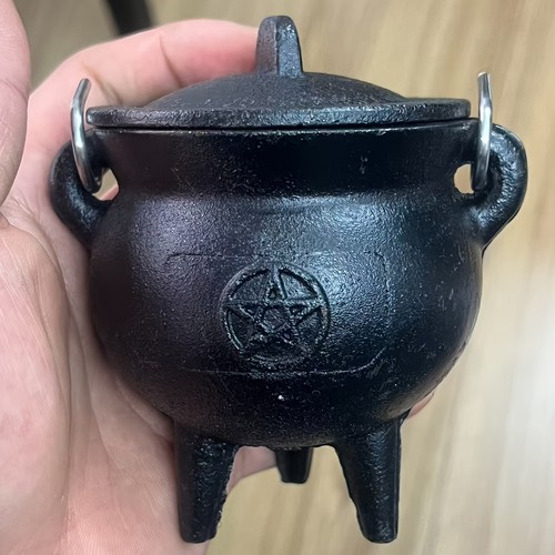 Cast iron pentagram cauldron - cast,