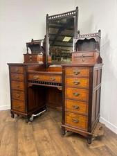 Edwardian Pedestal Red Walnut