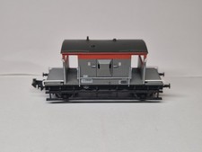 Graham Farish BR 20T Brake Van BR Railfreight Red & Grey **SEE DETAILS**
