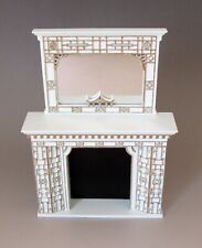 Doll House 1:12 ~ Quality Pale