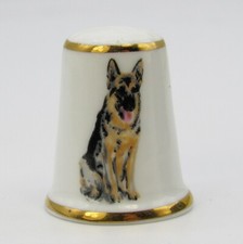 COLLECTABLE CHINA THIMBLE 'ALSATIAN, THE GUARDIAN OF MY FAMILY' BY AYNSLEY