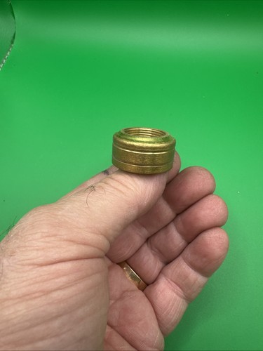 Nutmeg acorn brass - collar, 5/8"