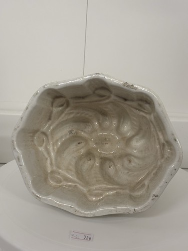 Large antique jelly - jelly, mould