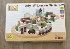 Tildo City of London Wooden