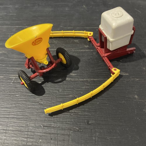 Britains crop sprayer 32 - crop,