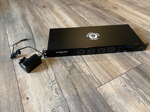 Black lion audio revolution - black,