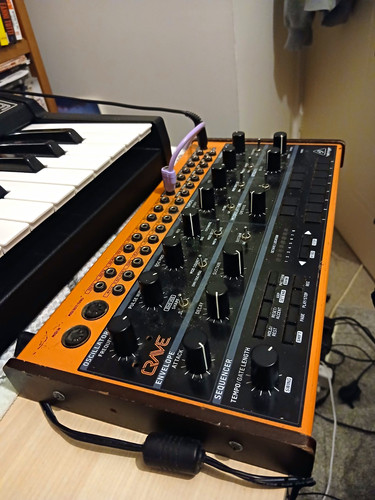 Behringer crave analogue - crave,