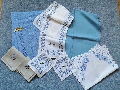 Vintage linens place - vintage, mats
