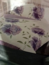  Complete bed set  wrong item