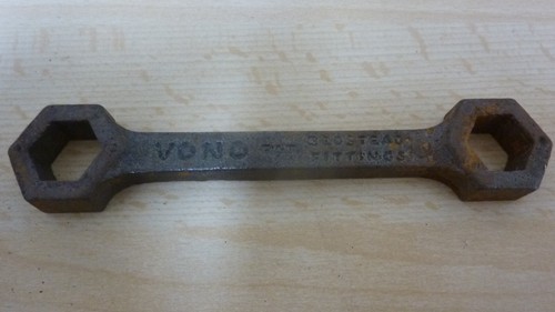 Very old tools - very, vono