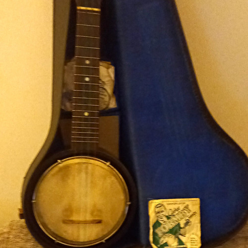 String antique banjolele - 4-string,