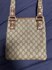 Gucci GG Supreme Messenger