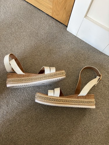 New look comfort flatform - new,