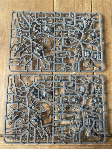 Necromunda escher gang - escher, on
