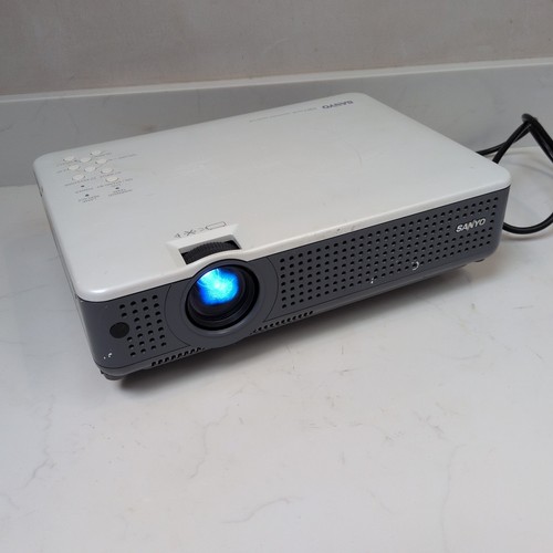 Sanyo pro xtrax plc - sanyo, plc-xu78