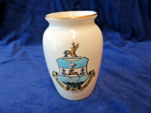 Goss crested china wide topped - crested,