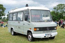 Van Photo 12x8 - Mercedes Benz 609D - K798 PLM