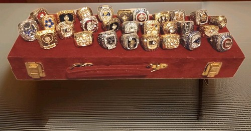 Lot sports rings - of,